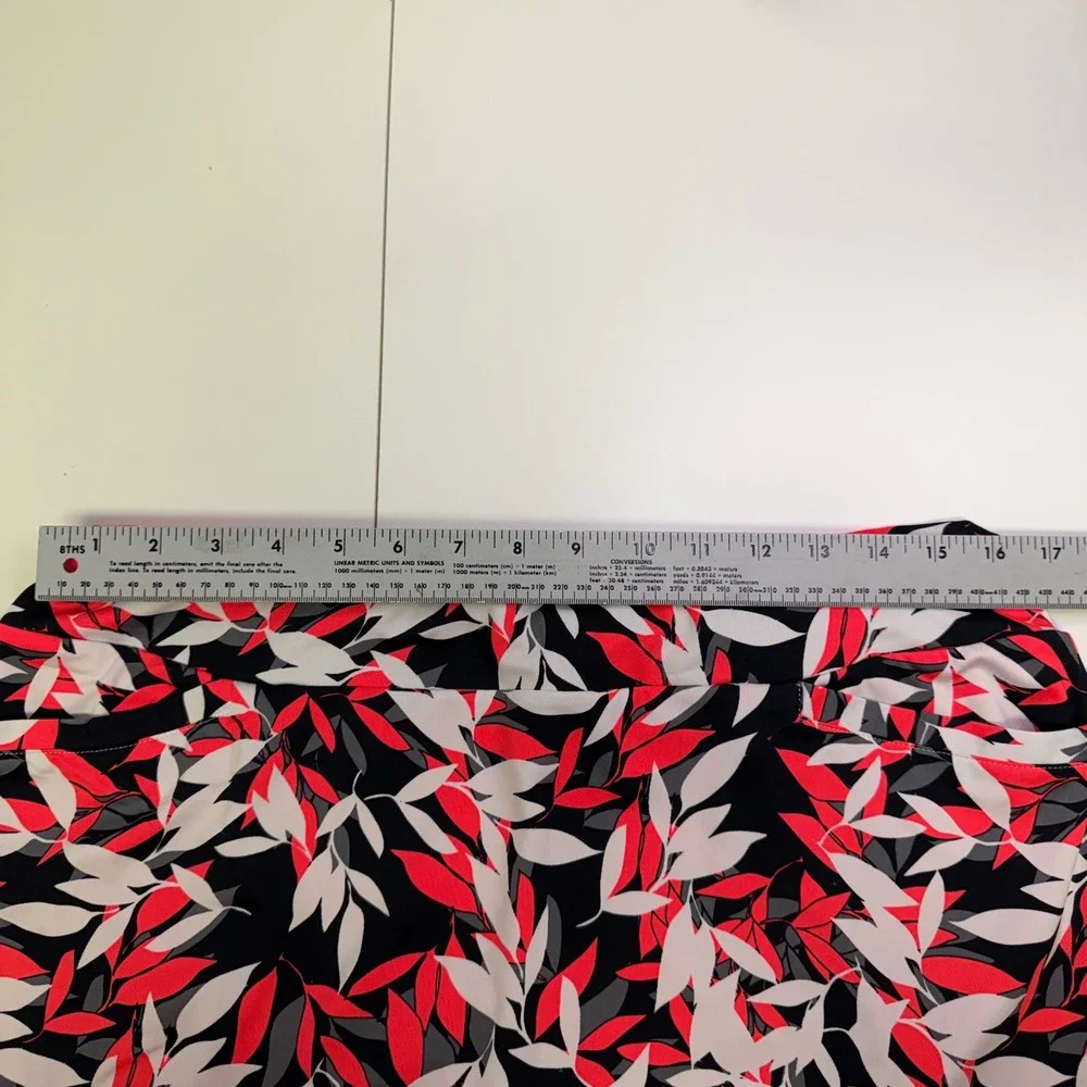 Tail White Label Womens Red Black White Leaf Print Golf Tennis Skort Size L